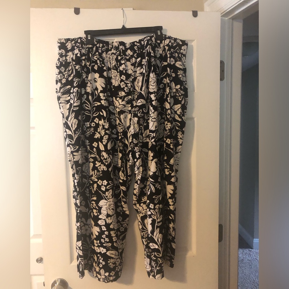 Croft & Barrow Linen blend wide leg cropped pant with pockets and elastic waist